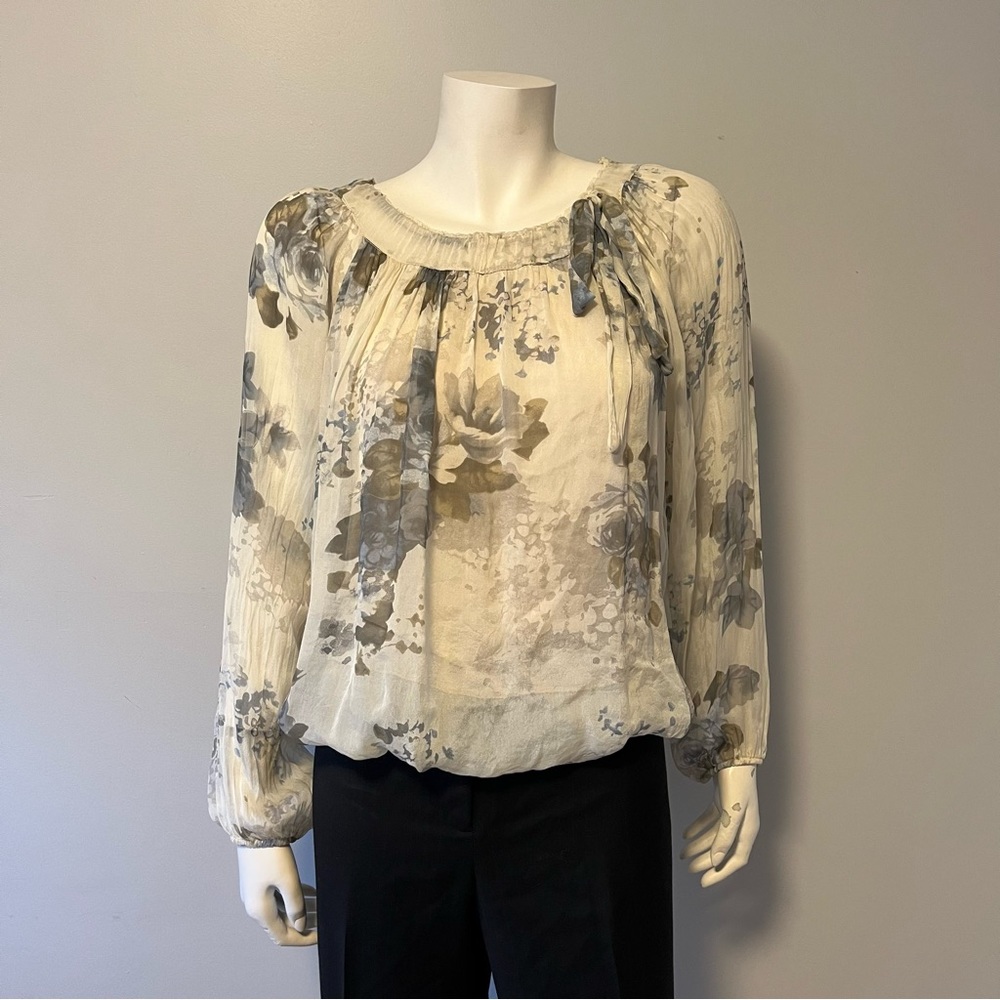 Cosmo Gray Cream Floral Peasant Blouse Top Size Small